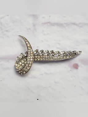 VINTAGE SIGNED BOUCHER Swirl Rhinestone Silver-tone Brooch